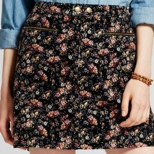 Mossimo corduroy skirt Black and Floral